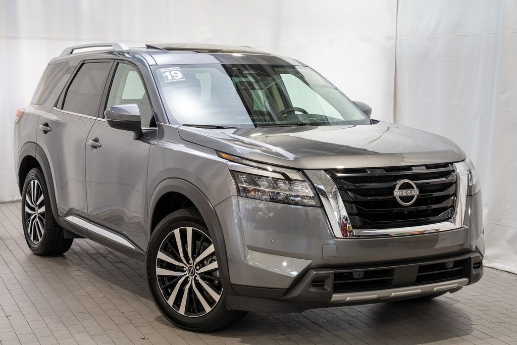 2023 Nissan Pathfinder Platinum 4WD