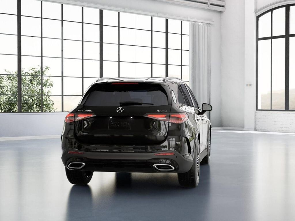 2025 Mercedes-Benz GLC GLC 350 E Hybrid 24