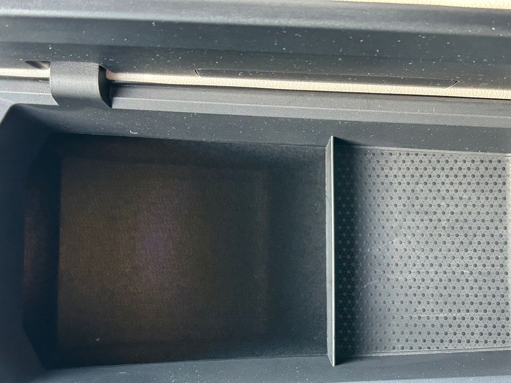 Thumbnail: 2023 BMW iX - 30