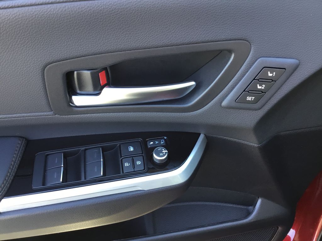 Thumbnail: 2026 Toyota Sienna - 19