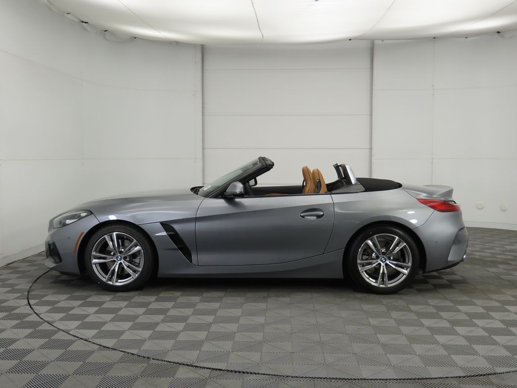Thumbnail: 2026 BMW Z4 - 8