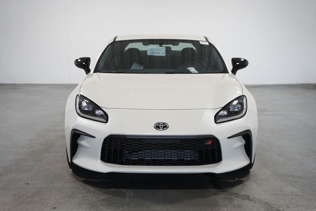 2025 Toyota GR86 Premium 2