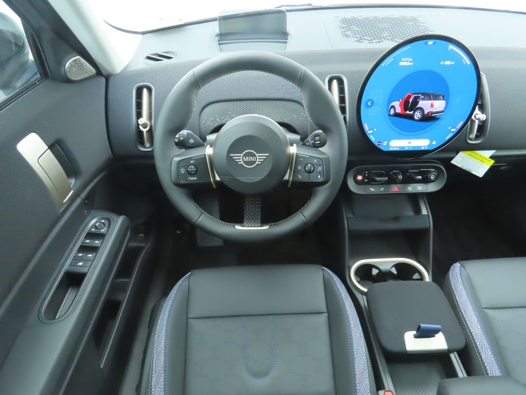 2025 MINI Cooper Countryman Base 12