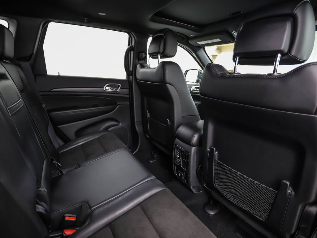 Thumbnail: 2020 Jeep Grand Cherokee - 26