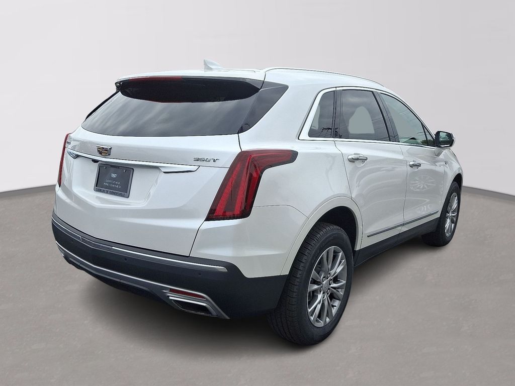 Thumbnail: 2023 Cadillac XT5 - 6