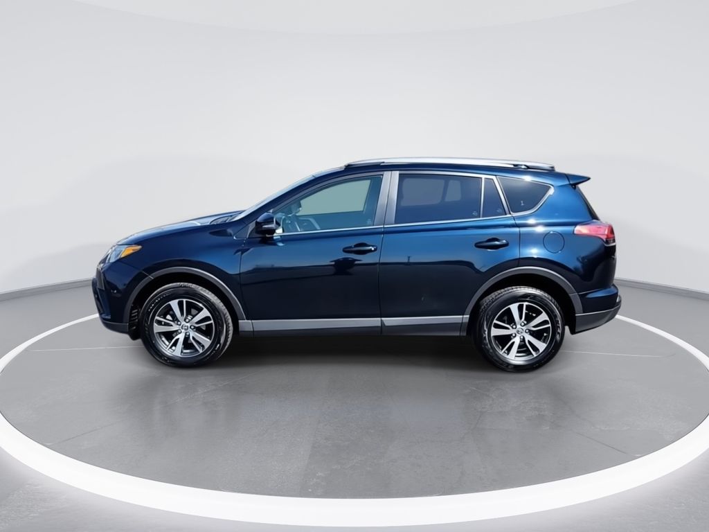 2018 Toyota RAV4 XLE 5