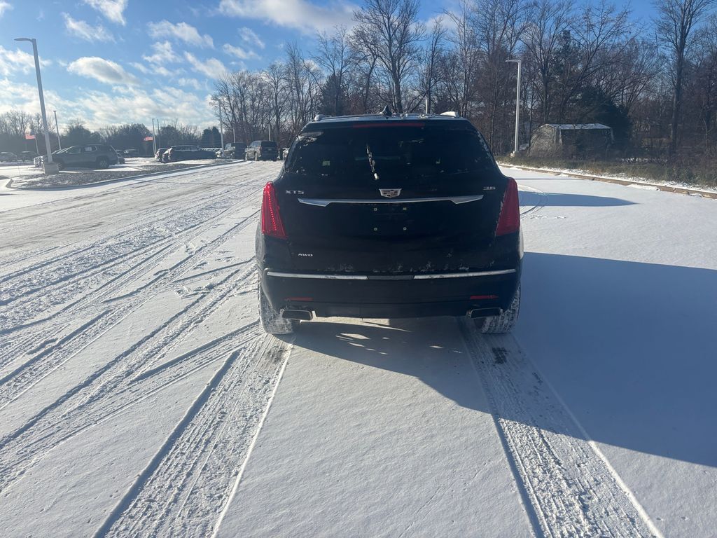 2019 Cadillac XT5 Premium Luxury 6