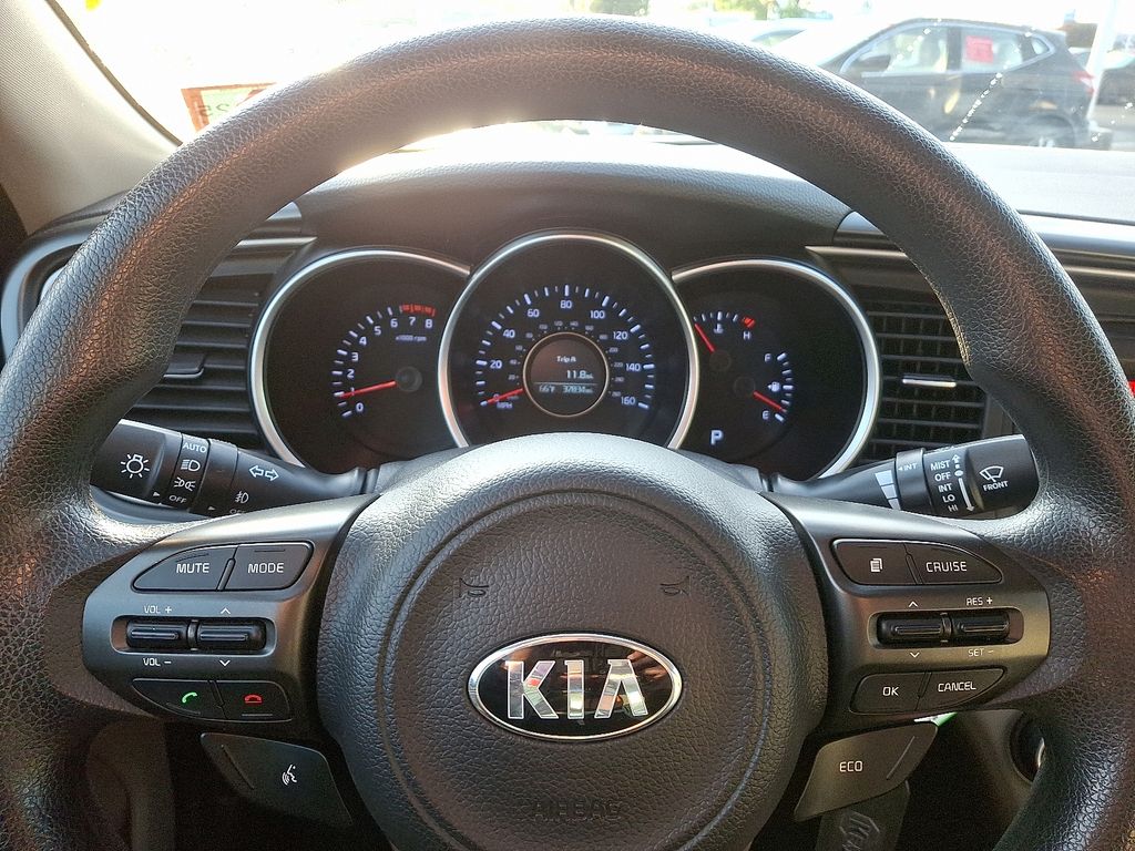 Thumbnail: 2015 Kia Optima - 18