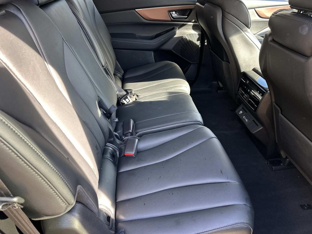 Thumbnail: 2022 Acura MDX - 23