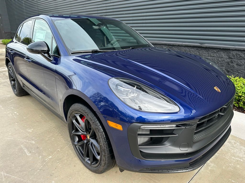 Thumbnail: 2025 Porsche Macan - 9
