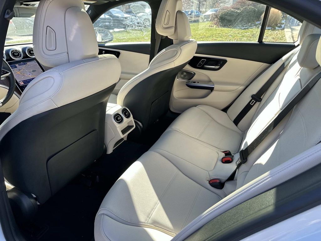 Thumbnail: 2025 Mercedes-Benz C-Class - 31