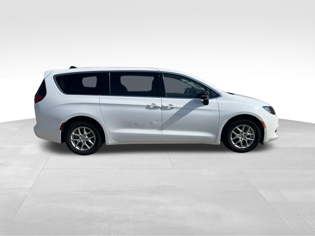 Used 2024 Chrysler Voyager Van