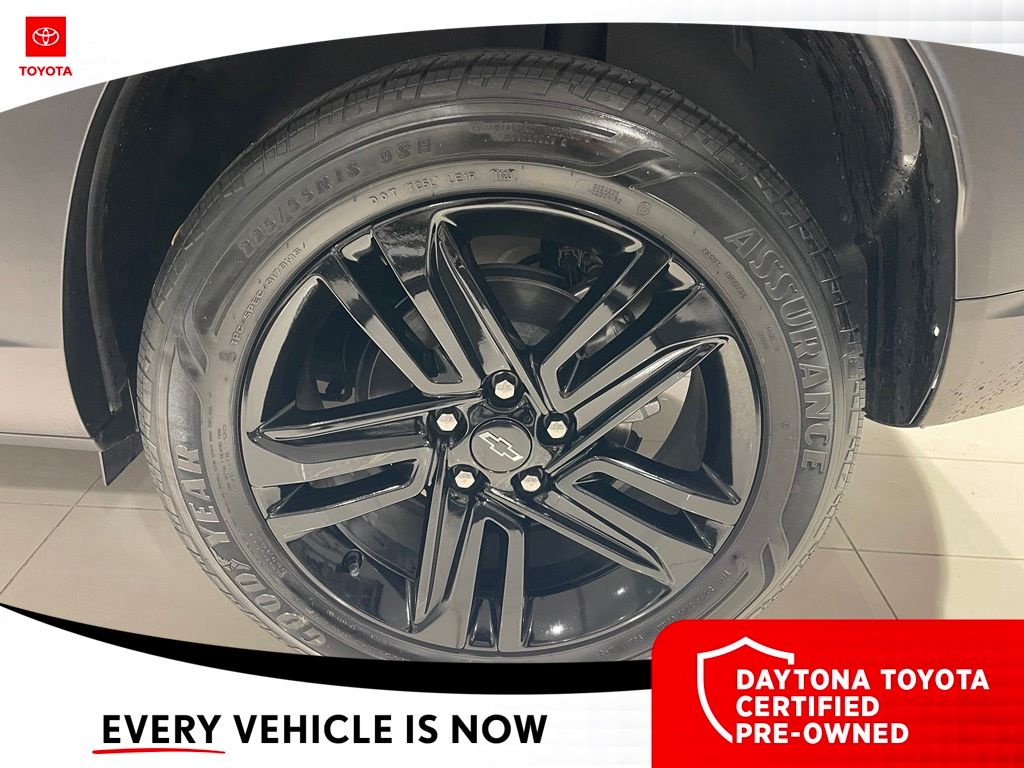 Used 2024 Chevrolet Trax SUV