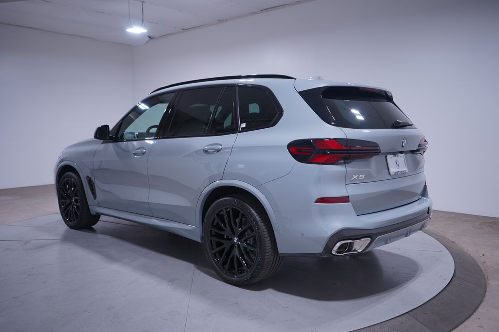 Thumbnail: 2026 BMW X5 - 3