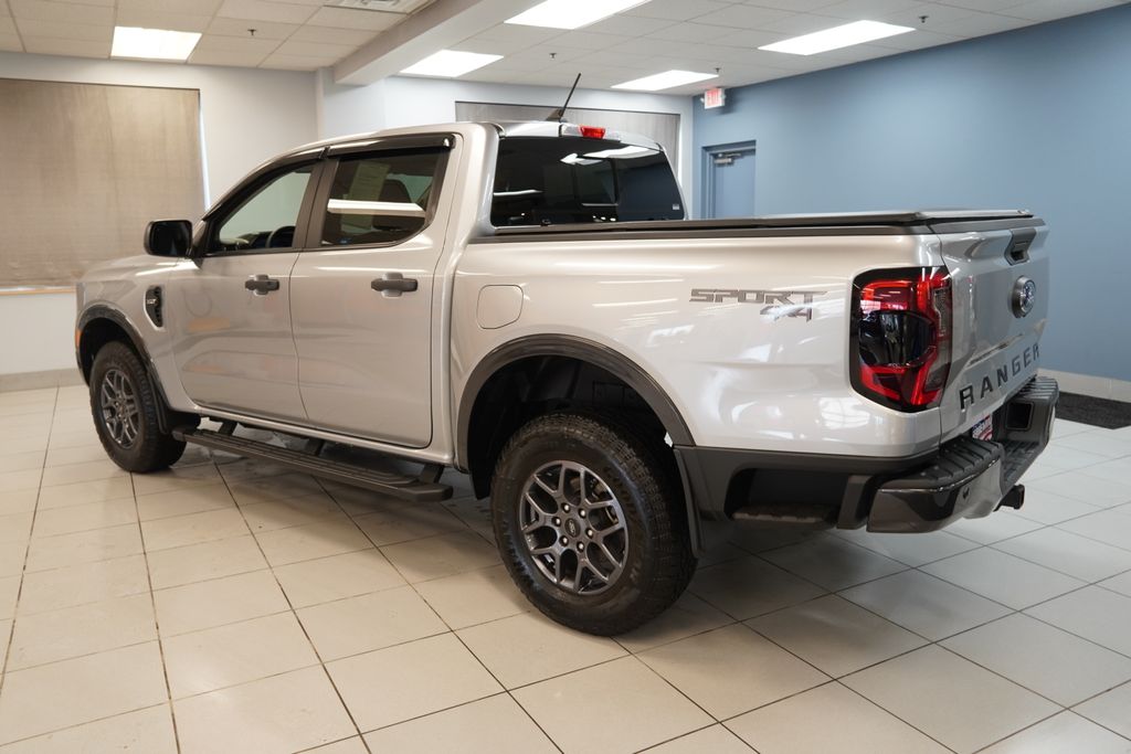 View vehicle photo 7