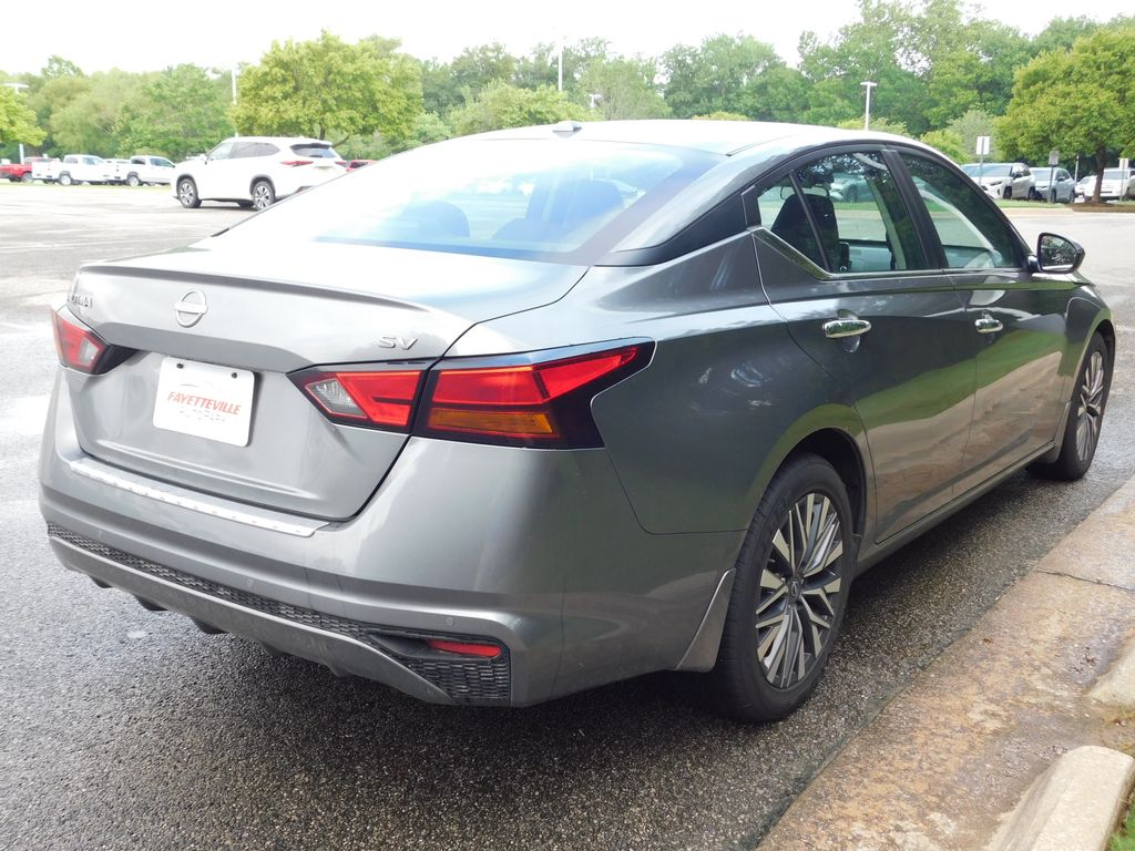 2023 Nissan Altima SV 4