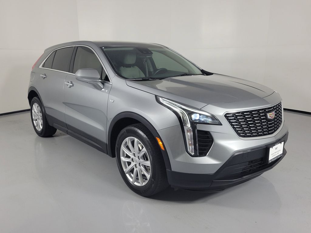 2023 Cadillac XT4 Luxury FWD