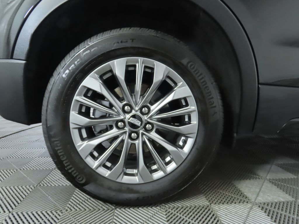 Thumbnail: 2025 Cadillac XT4 - 32