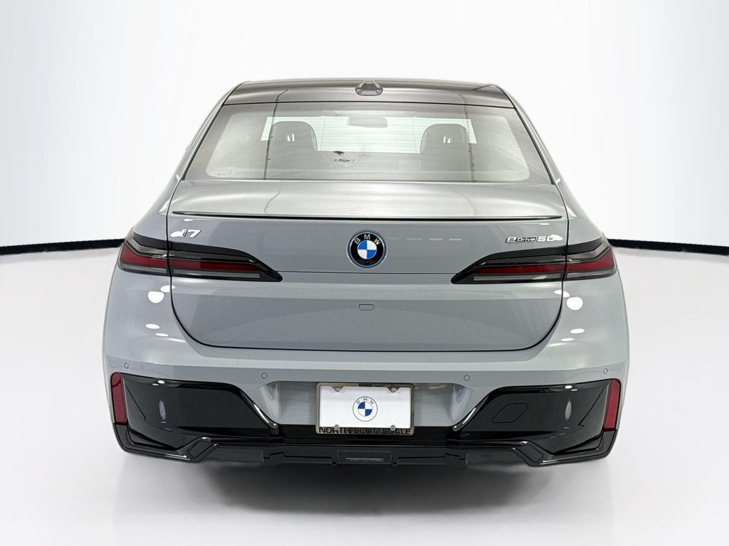 Thumbnail: 2026 BMW i7 - 6