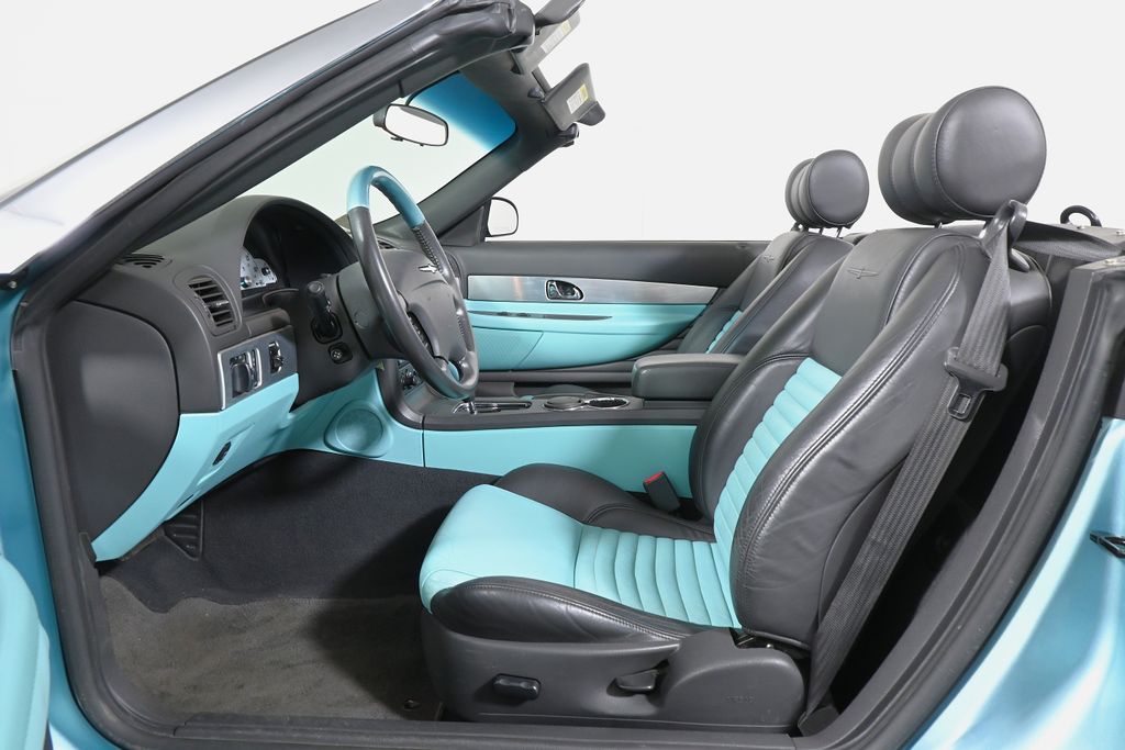 Thumbnail: 2002 Ford Thunderbird - 3
