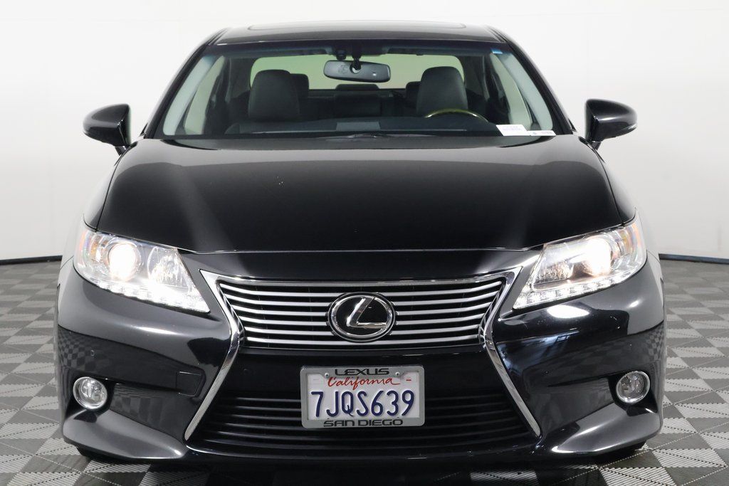 Thumbnail: 2014 Lexus ES - 2