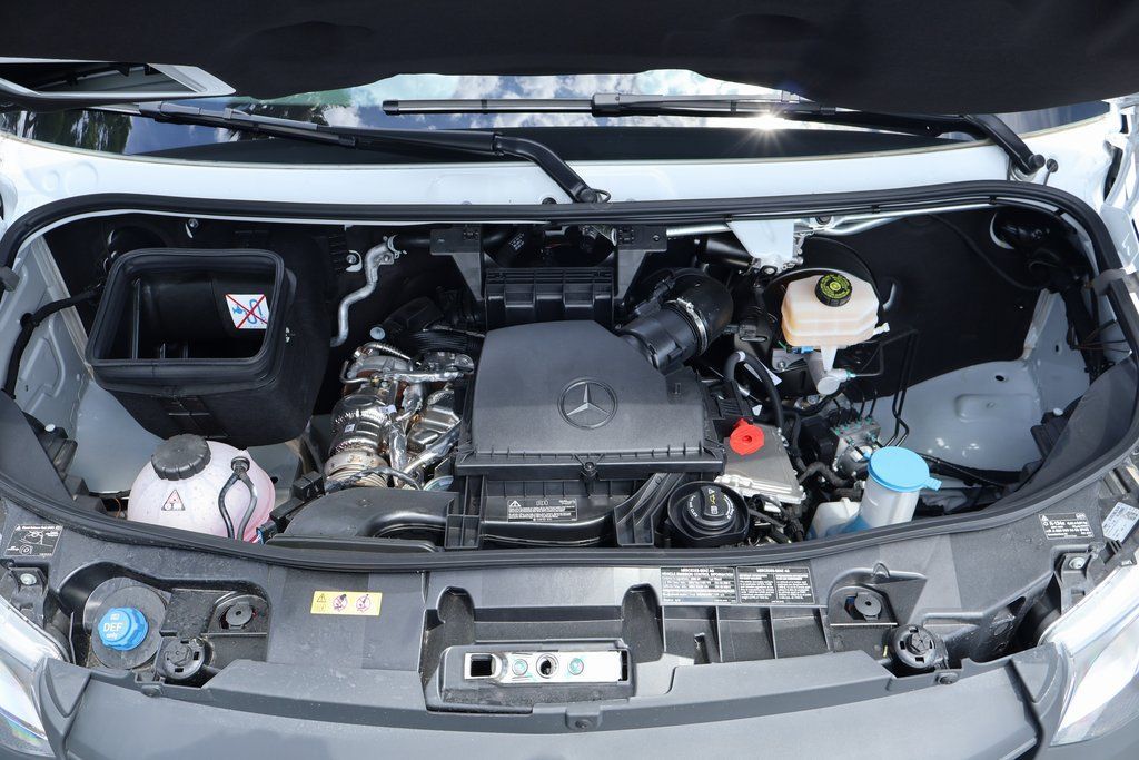 Thumbnail: 2025 Mercedes-Benz Sprinter - 9