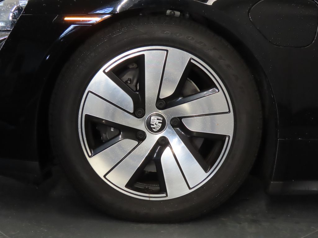 Thumbnail: 2024 Porsche Taycan - 11