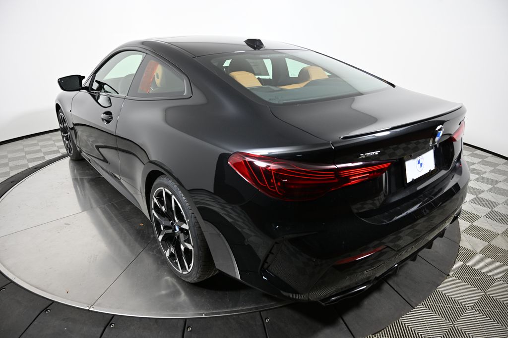 Thumbnail: 2026 BMW 4 Series - 3