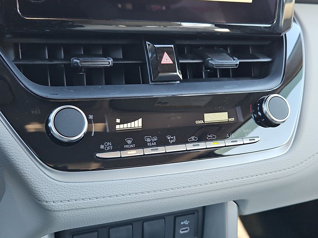 Thumbnail: 2025 Toyota Corolla Cross - 11