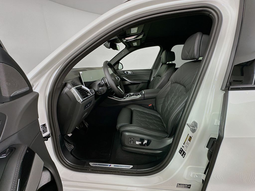Thumbnail: 2026 BMW X5 - 16
