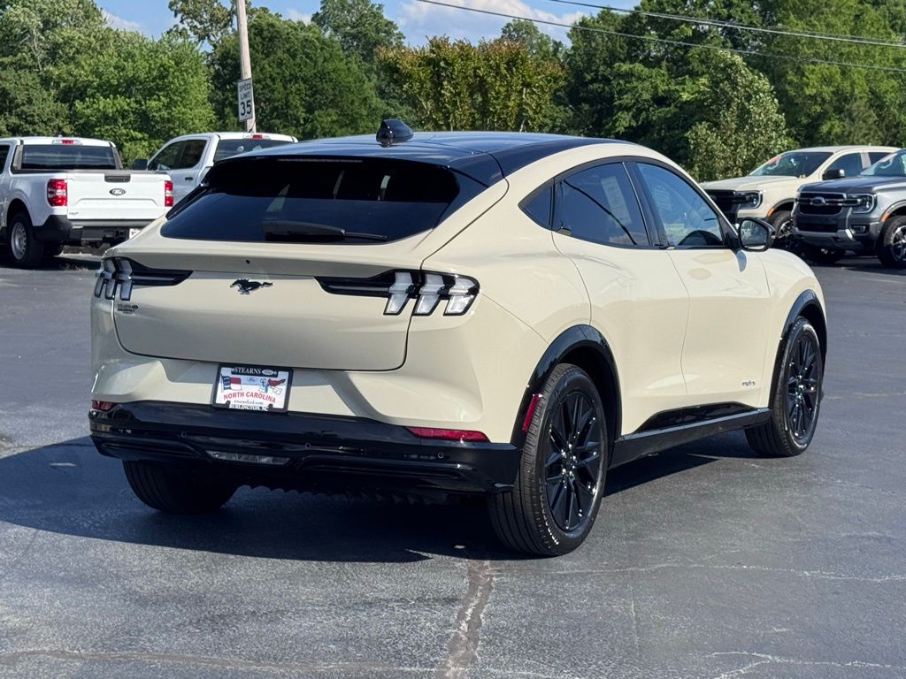 FordMustang Mach-E16