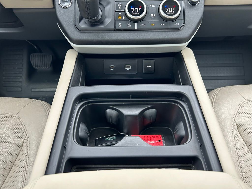 2024 Land Rover Defender 110 16