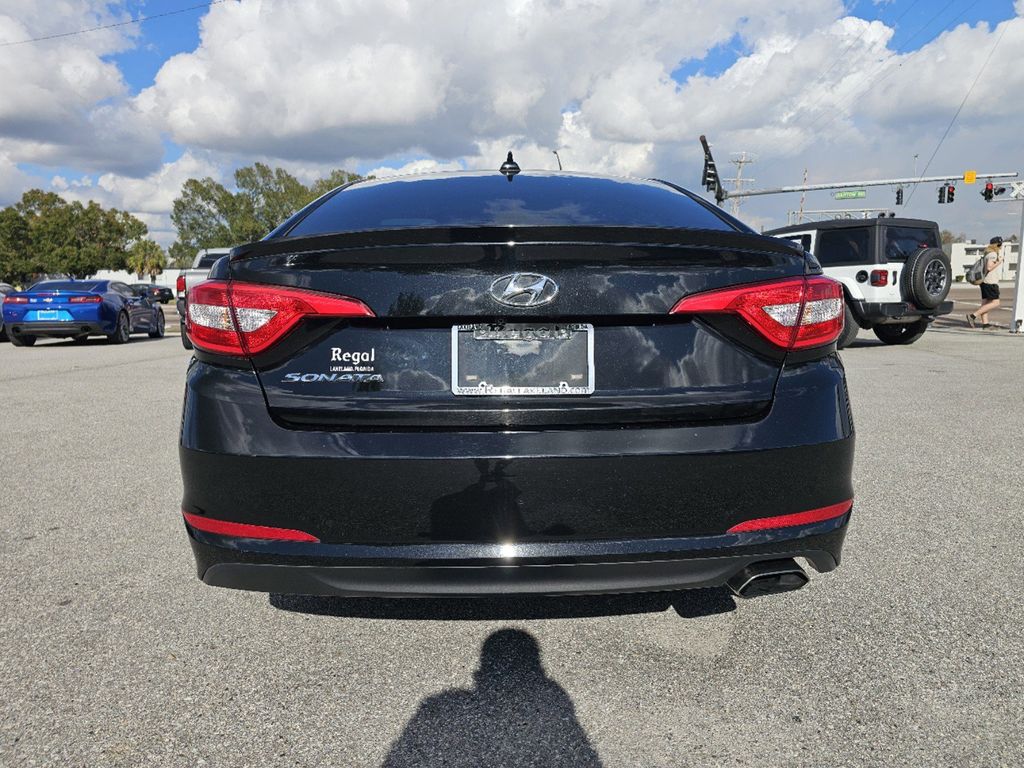 2017 Hyundai Sonata SE 4