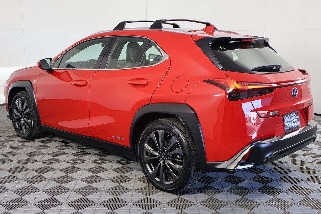 Thumbnail: 2019 Lexus UX - 6