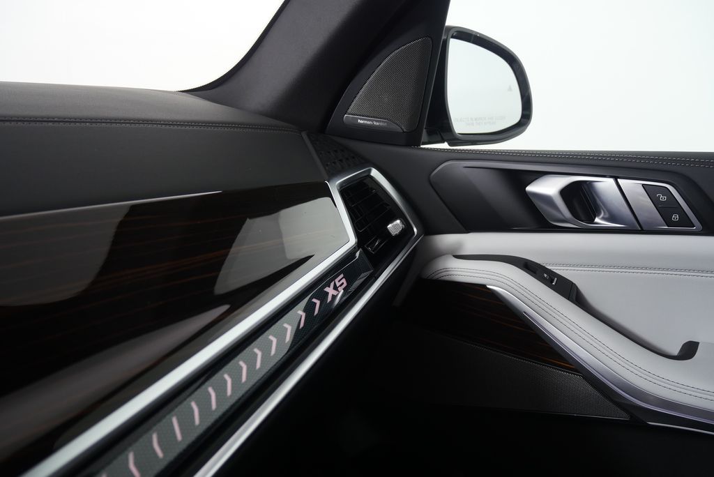 2026 BMW X5 xDrive40i 26