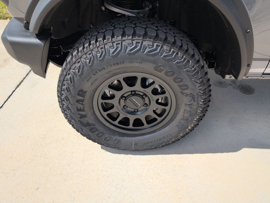 New 2026 Gray Ford Big Bend image 17