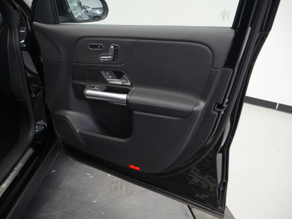 Thumbnail: 2023 Mercedes-Benz GLA - 26