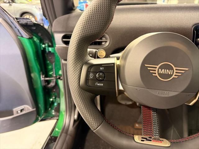 Thumbnail: 2026 MINI Cooper - 13