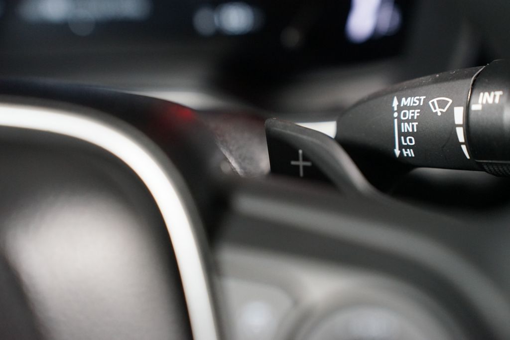 Thumbnail: 2025 Toyota Corolla Cross - 15