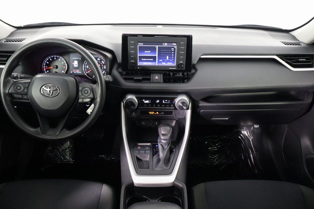 Thumbnail: 2021 Toyota RAV4 - 8