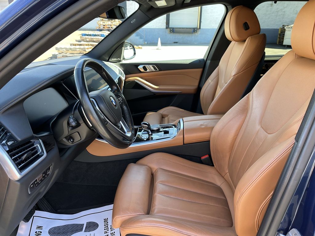 Thumbnail: 2021 BMW X5 - 11