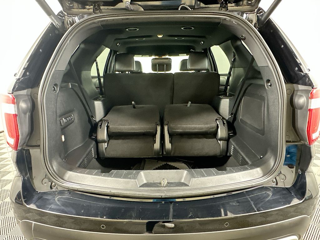 Thumbnail: 2017 Ford Explorer - 26
