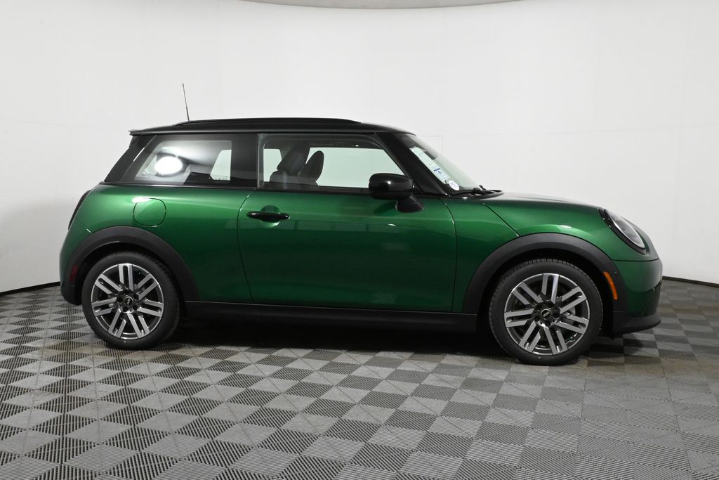 2025 MINI Cooper S 8