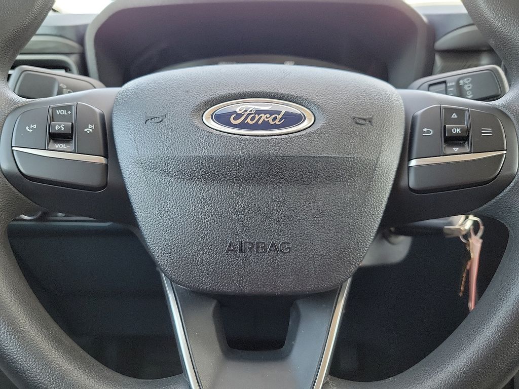 Used 2022 White Ford XL image 24