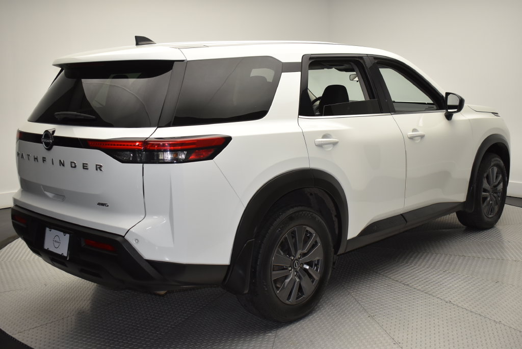 Thumbnail: 2024 Nissan Pathfinder - 5