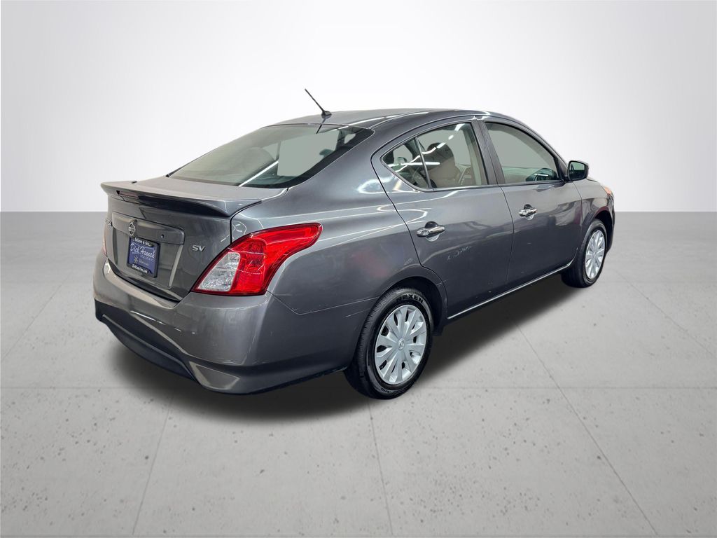 2019 Nissan Versa 1.6 SV