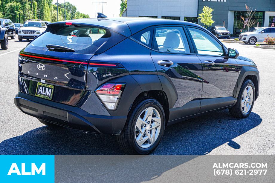 Used 2026 Blue Hyundai SE image 6