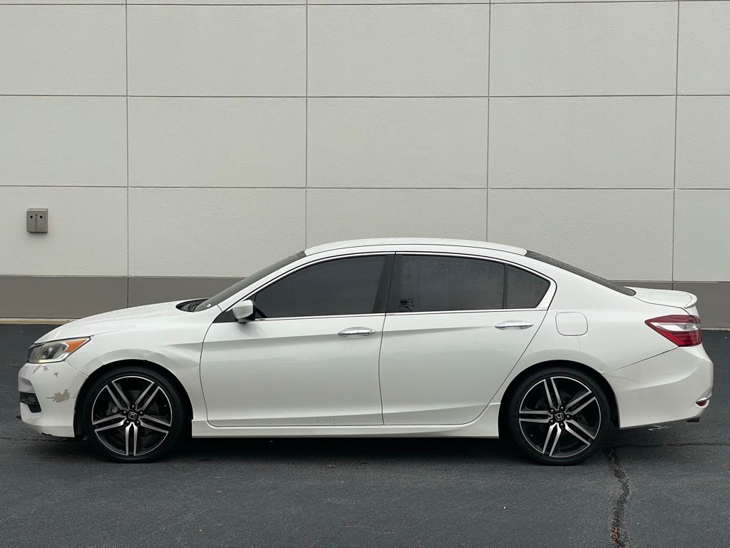 Thumbnail: 2017 Honda Accord - 2