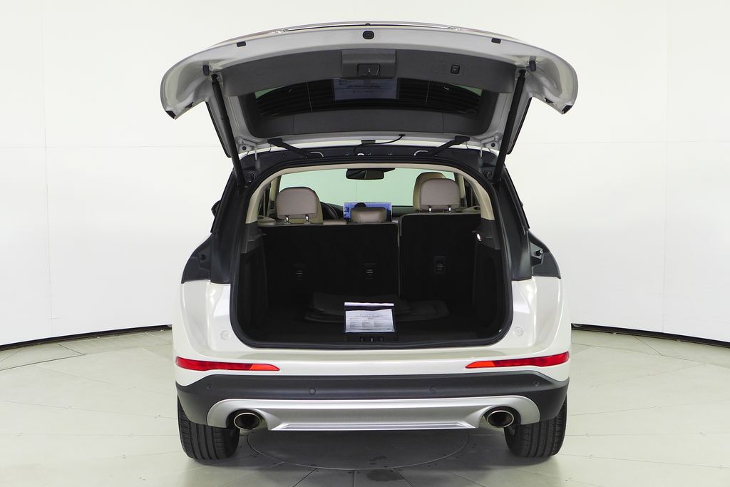 2023 Lincoln Corsair Standard 10