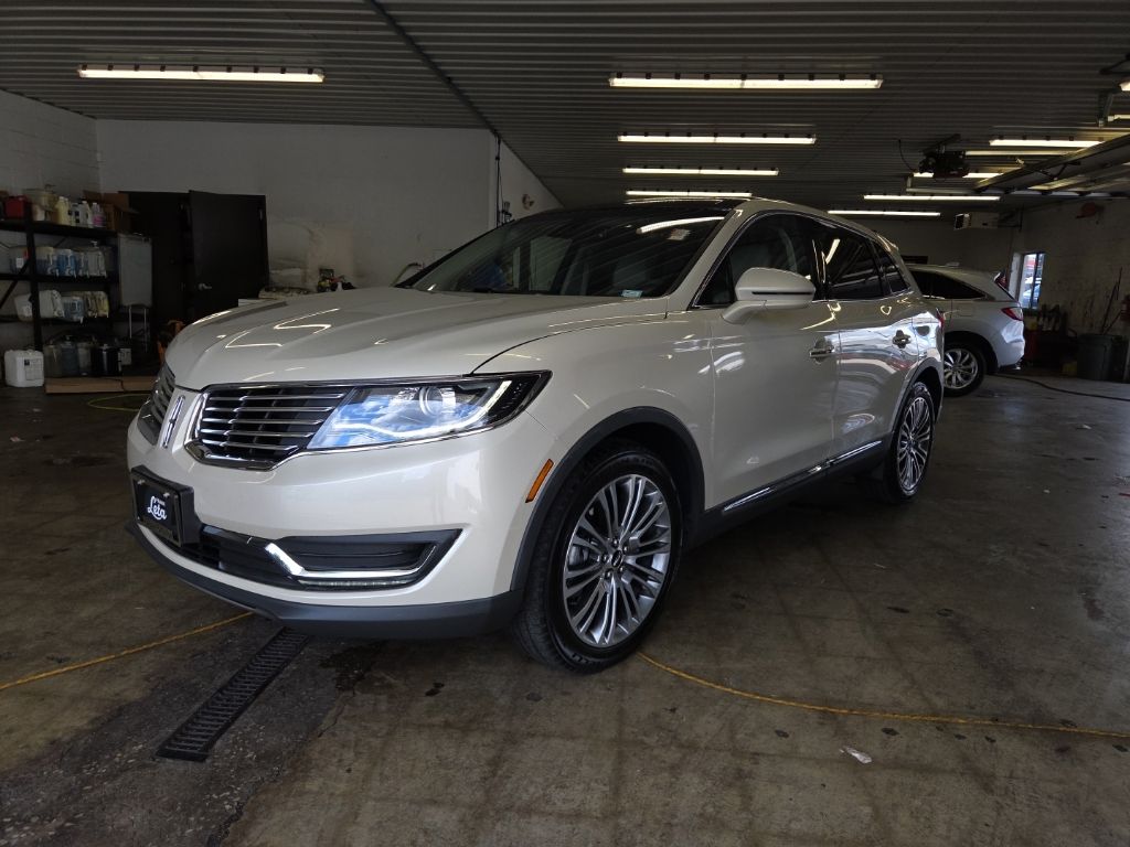 Gray (Platinum Dune Metallic Tri-Coat) 2016 Lincoln MKX SUV / Crossover All-Wheel Drive 6-Speed Automatic